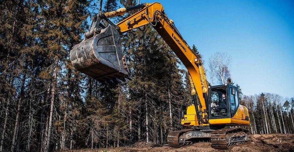 харвестер на базе экскаватора